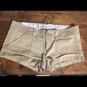 Hollister khaki shorts